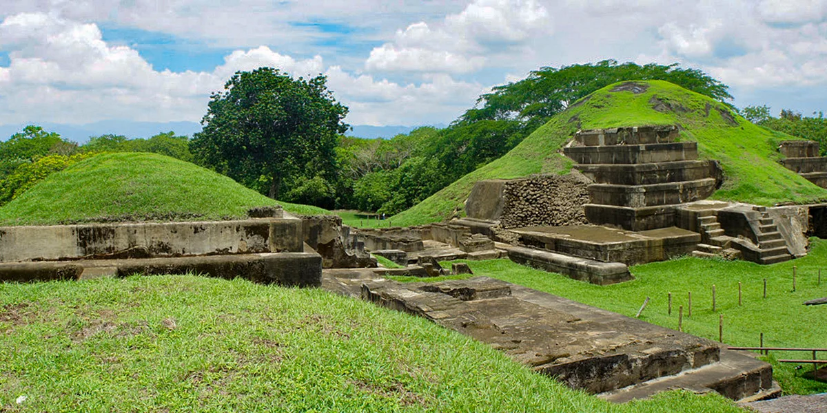 Tour Multidestino Guatemala, Nicaragua y El Salvador: Petroglifos y Charco Verde. Tour Multidestino Guatemala, Nicaragua y El Salvador: Petroglifos y Charco Verde.