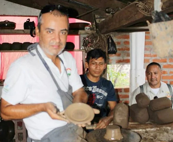 33-05-artisan-pottery-workshop-Community-Tour