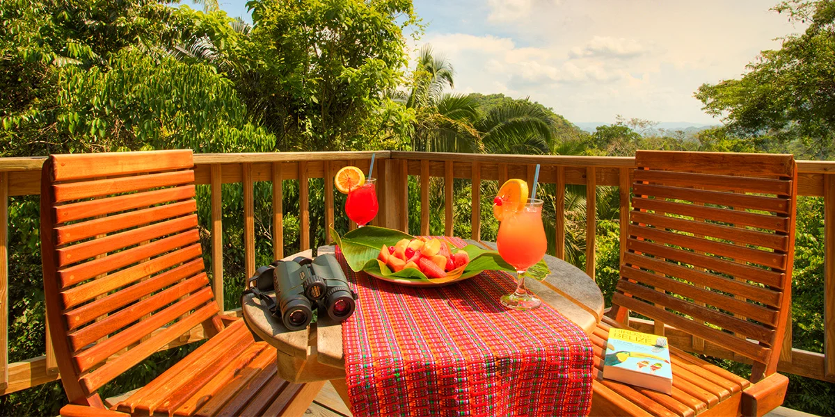37-07-treehouse-breakfast-Belize-and-Guatemala-2-Tour