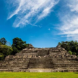 Sitio Arqueológico Caracol